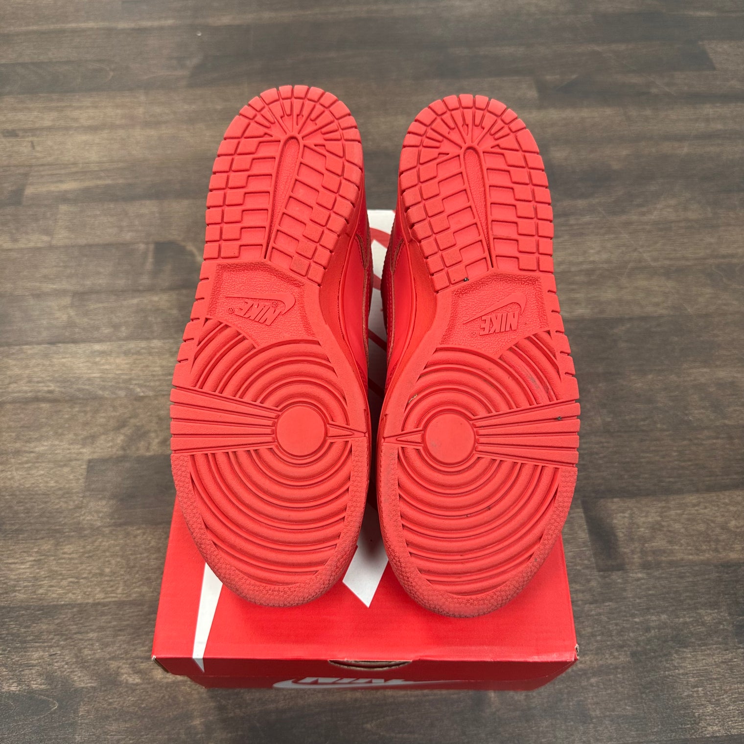 Team Red Nike Dunk Low (GS) (USED)