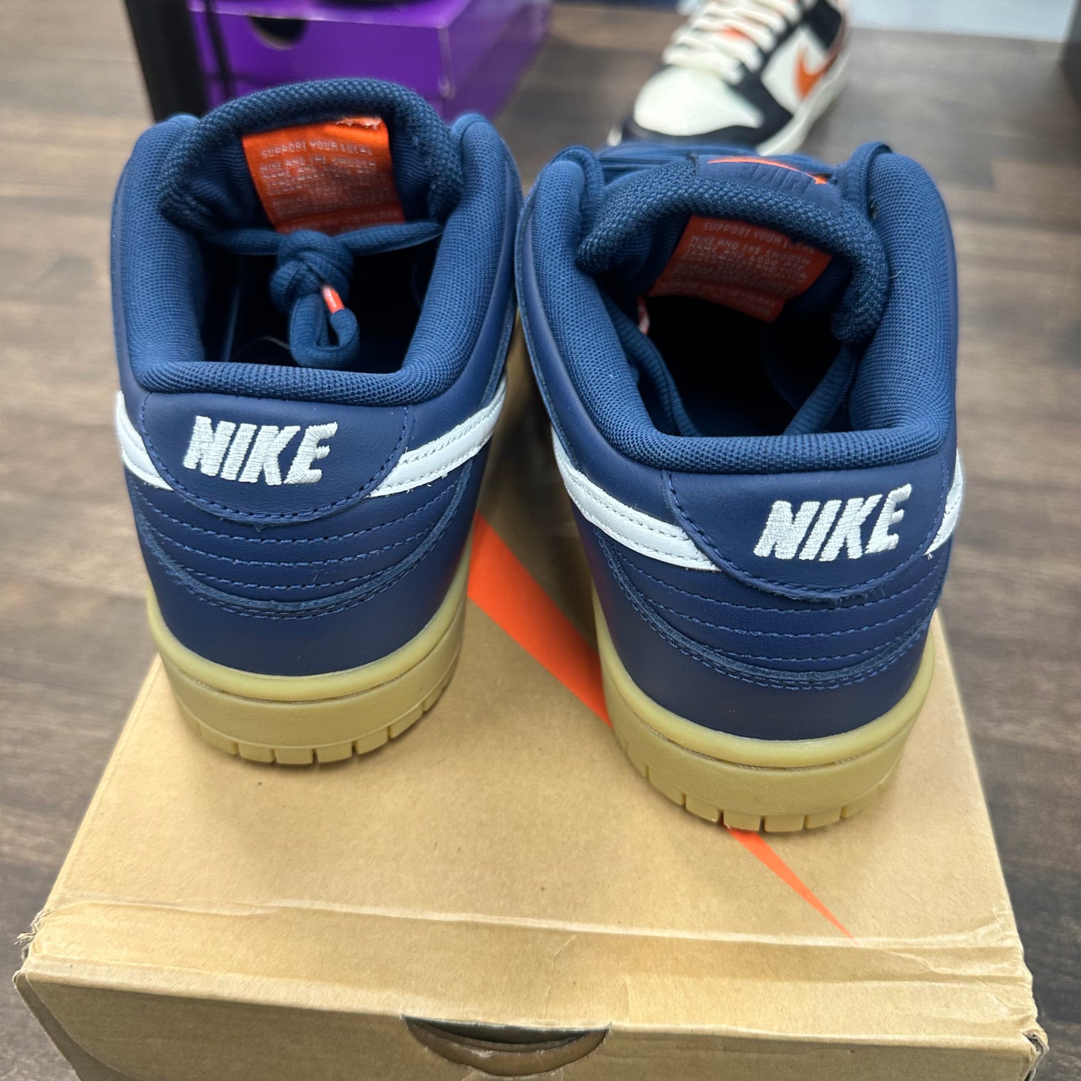 Navy Gum Sb Dunk Low (USED)