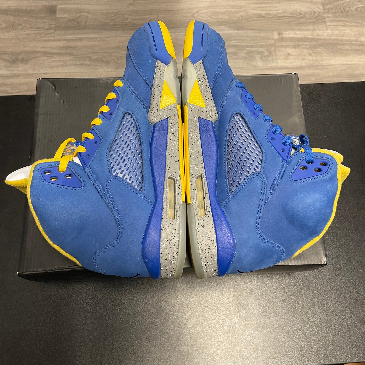 Jordan 5 Laney (USED)