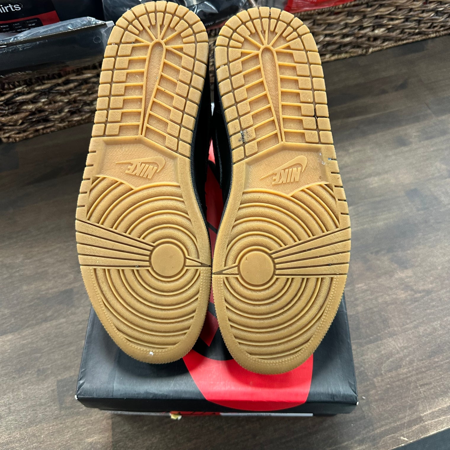 Black Gum Jordan 1 High (USED)
