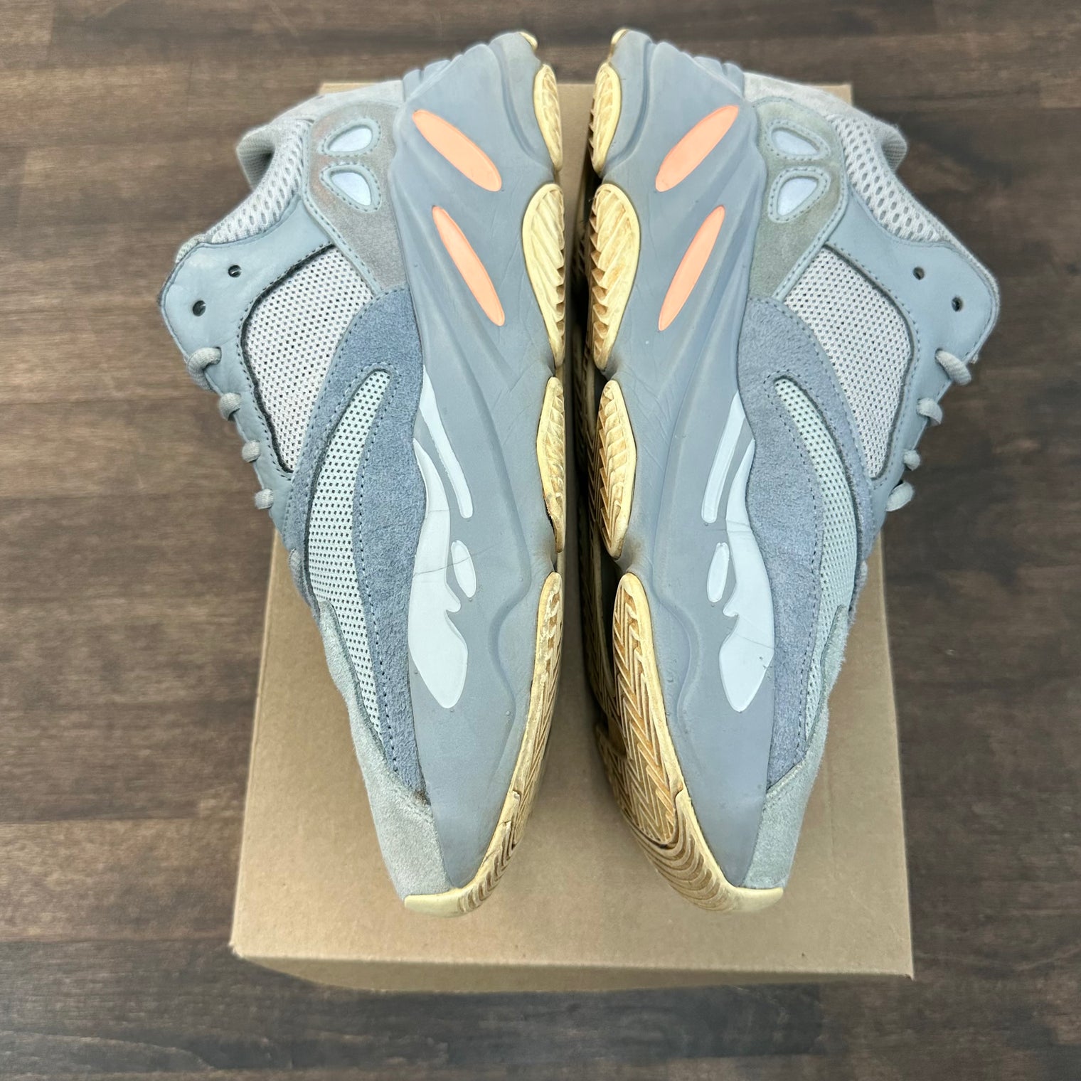 Inertia Yeezy 700 (USED,NO BOX)