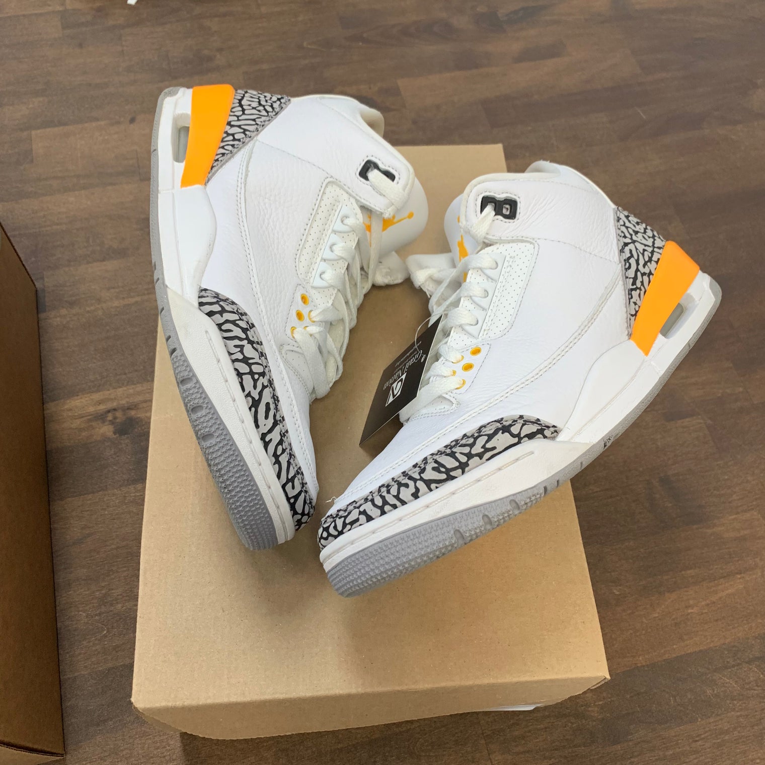 (W) Laser Orange Jordan 3 (USED,No Box)