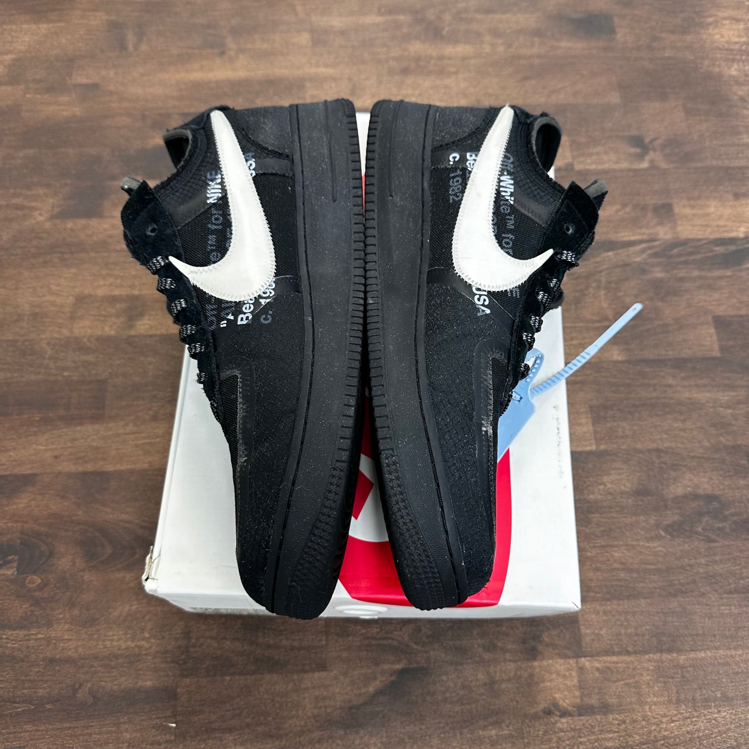 Off-White Nike Air Force 1 Black (USED,Replacement Box)