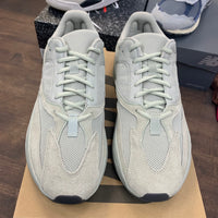 Salt Yeezy 700 (USED)