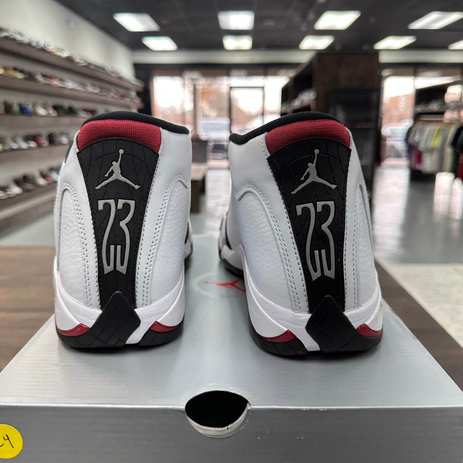 Black Toe Jordan 14 (USED)