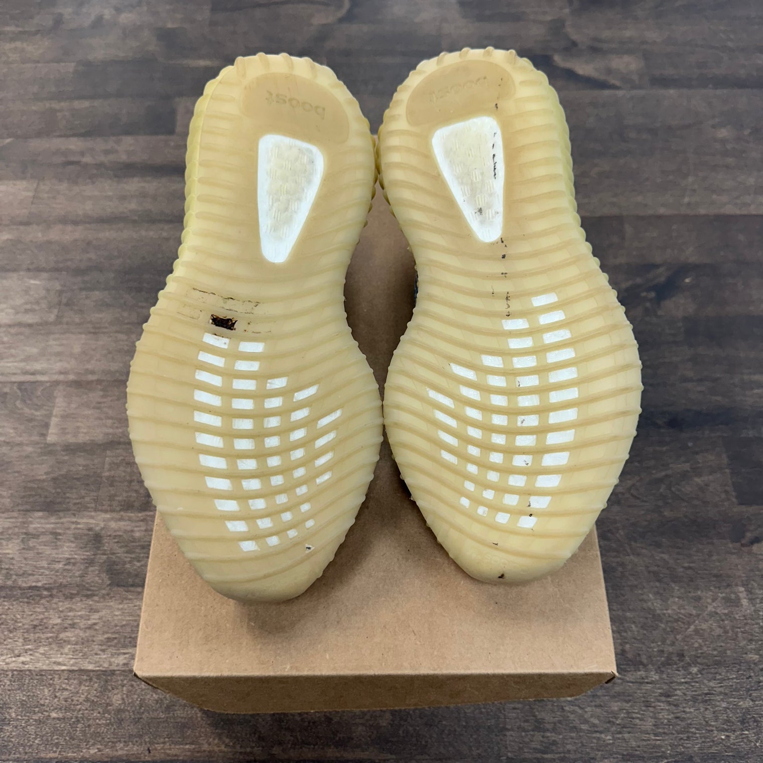 Mx Oat Yeezy 350 (USED, No Box)