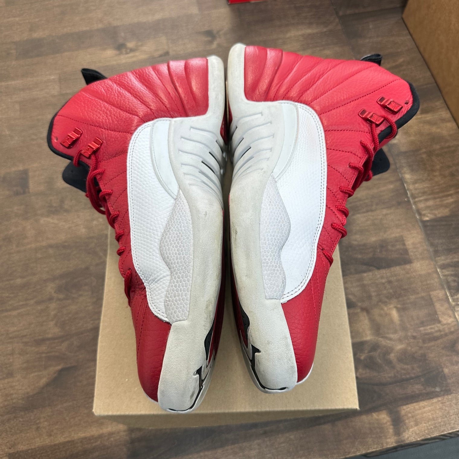 Gym Red White Jordan 12 (USED,No Box)