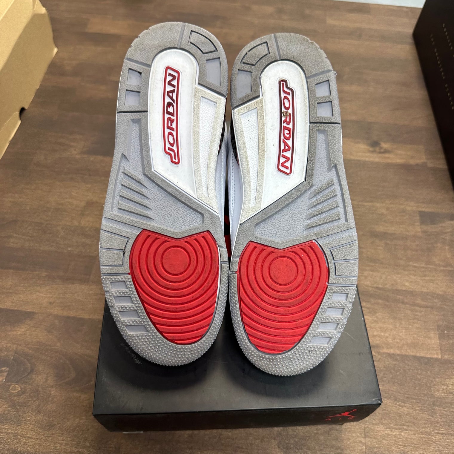Fire Red Jordan 3 (GS) (USED)