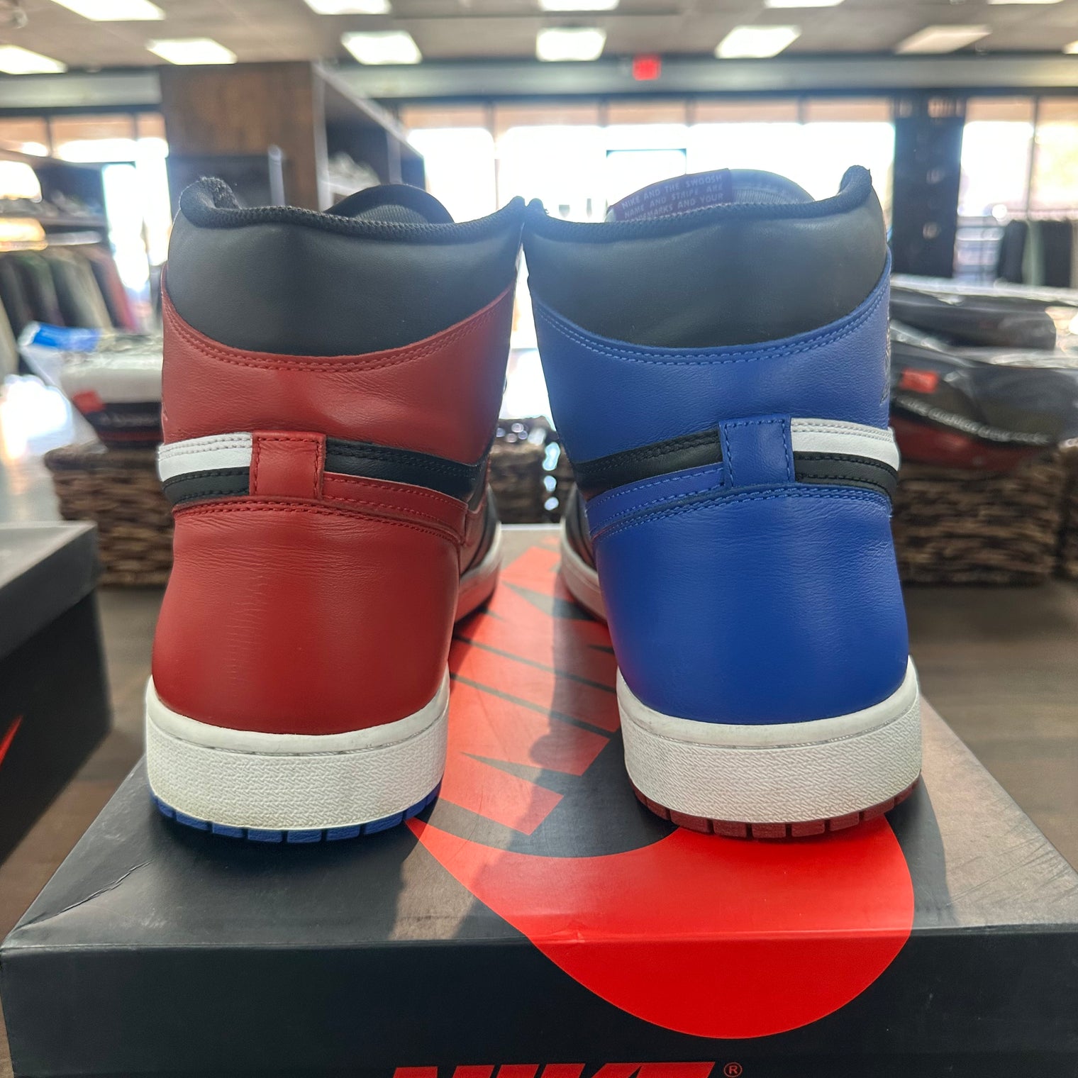 Top 3 Jordan 1 High (USED)