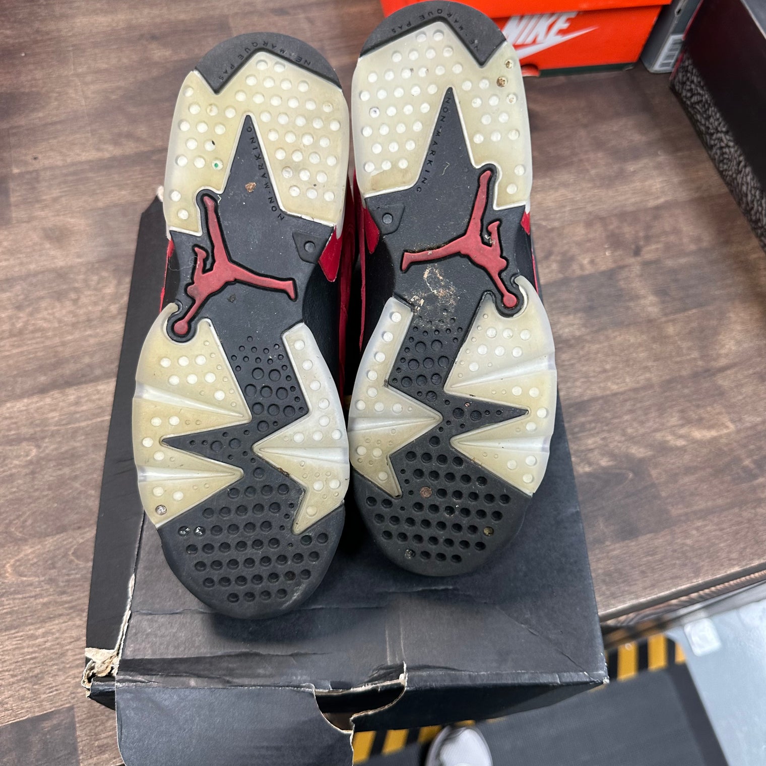 Toro Jordan 6 (GS) (USED)
