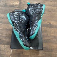 Dark Obsidian Foamposite (USED)