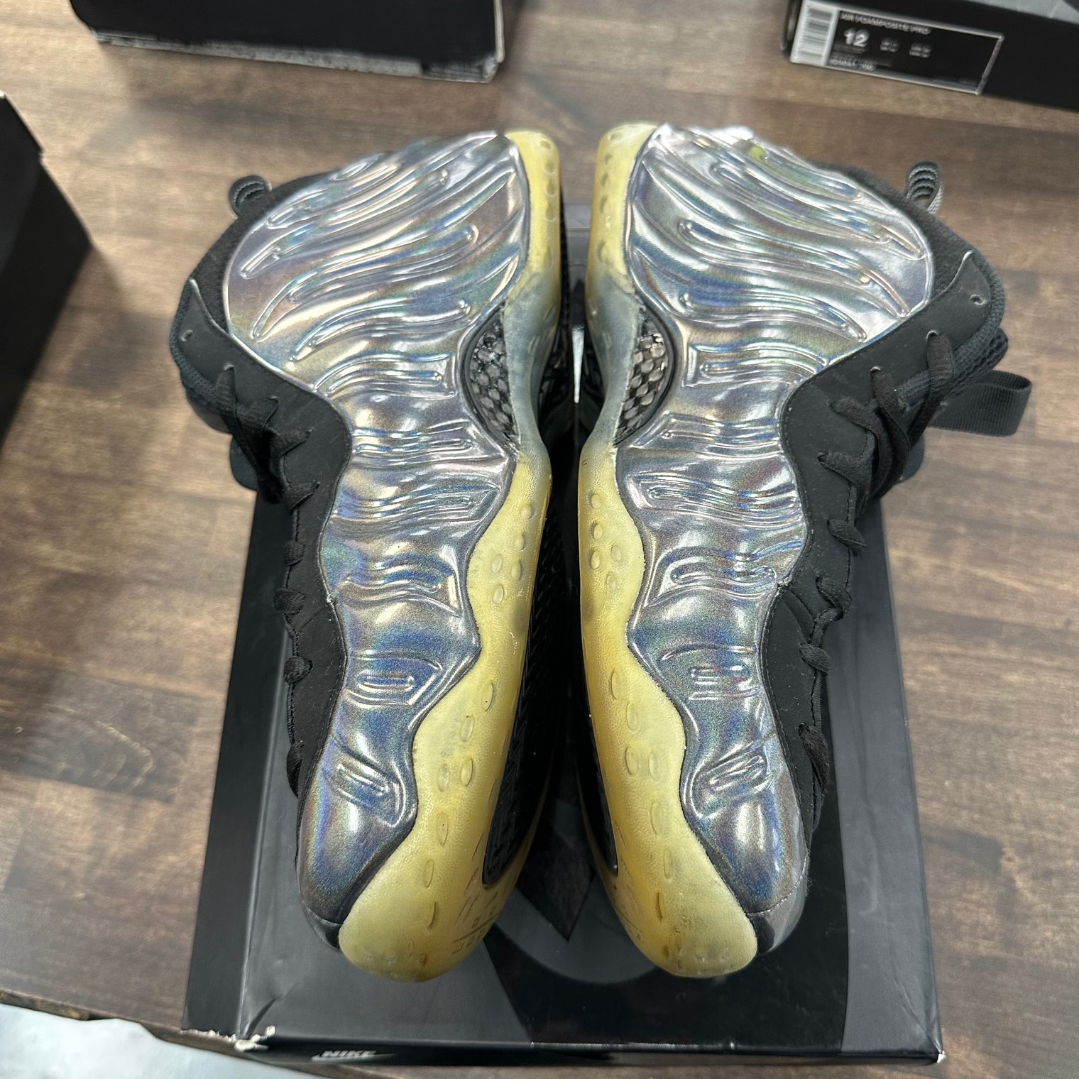 Hologram Foamposite One (USED)