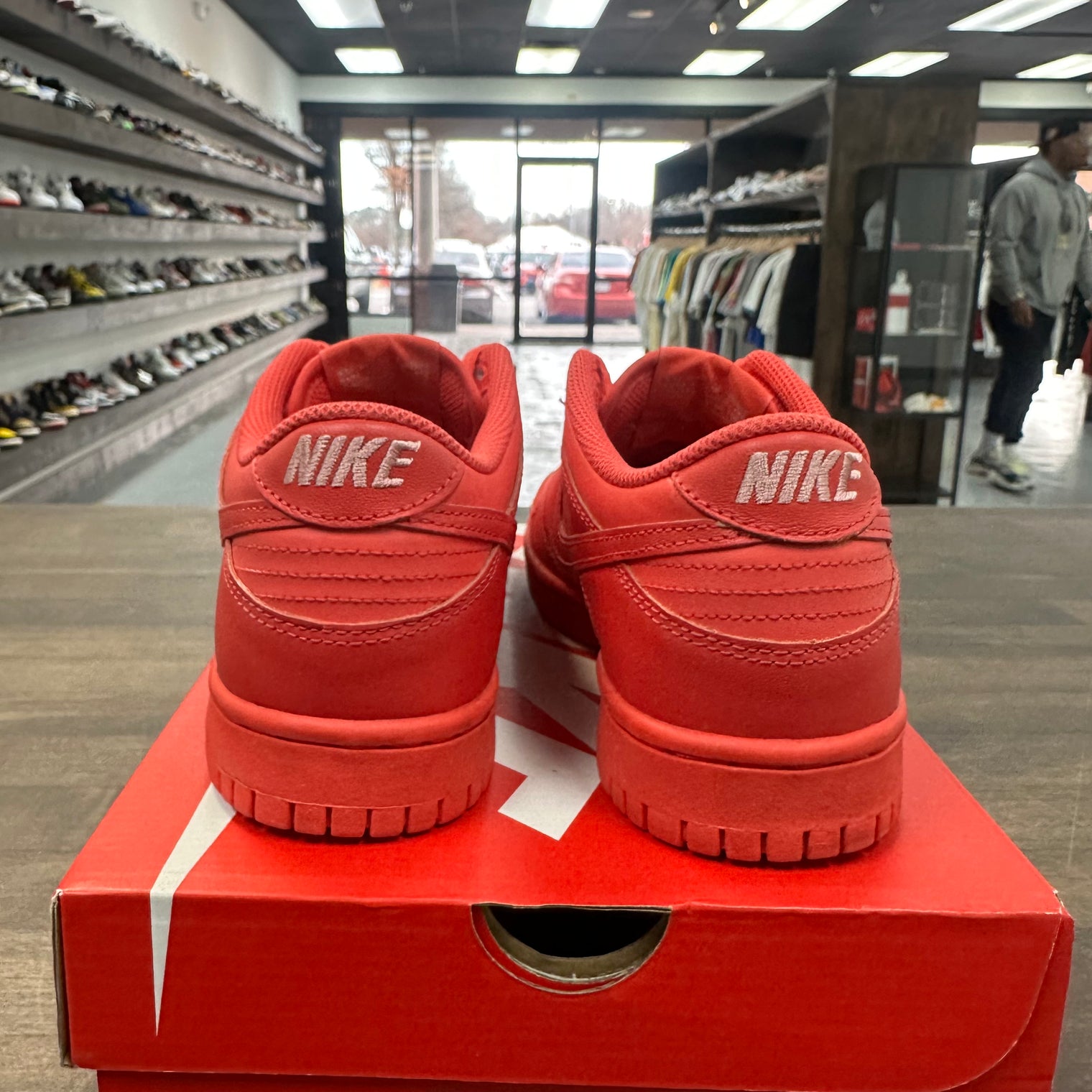 Team Red Nike Dunk Low (GS) (USED)
