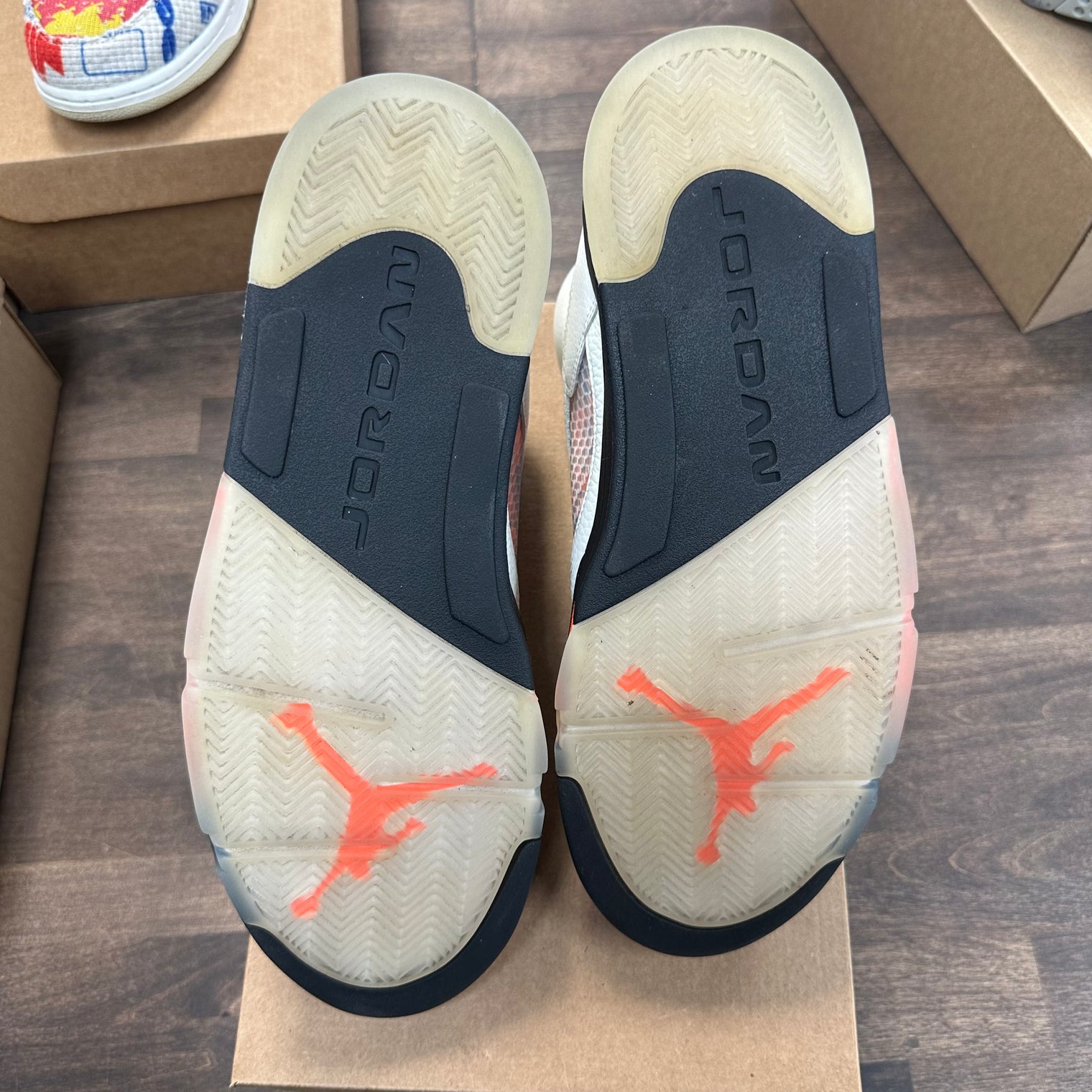 International Flight Jordan 5 (USED,No Box)