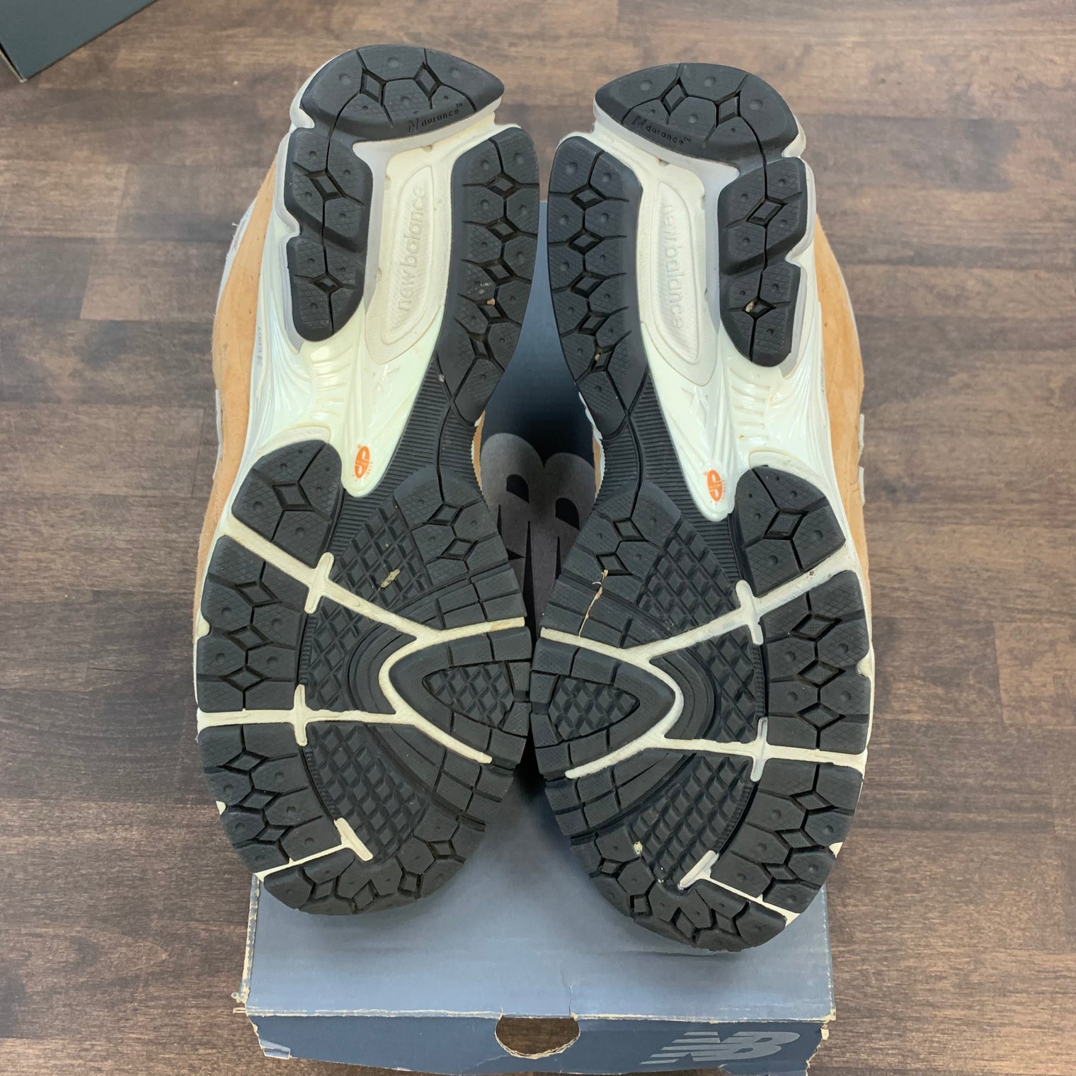 New Balance 2002R Sweet Caramel (USED)