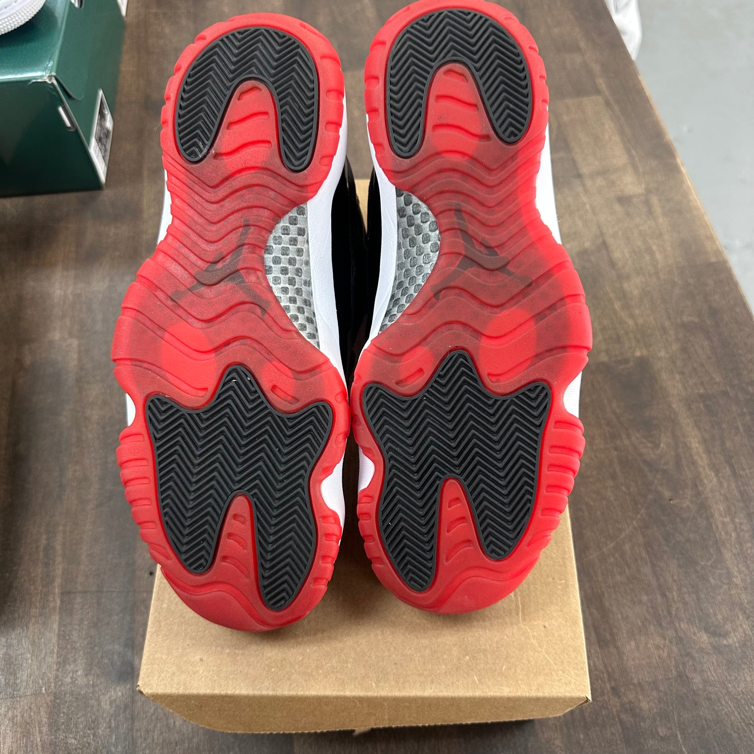 Bred Jordan 11 High (2012) (USED,No Box)