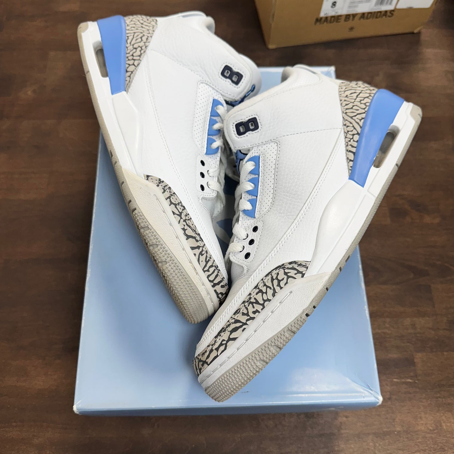UNC Jordan 3 (USED)