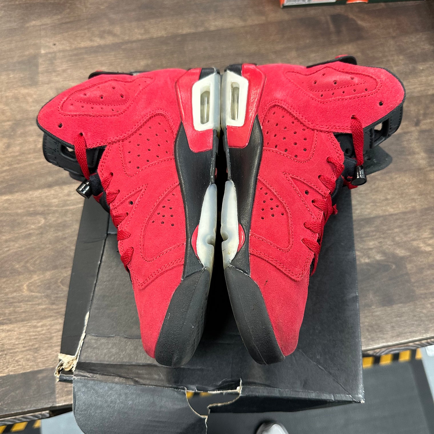 Toro Jordan 6 (GS) (USED)