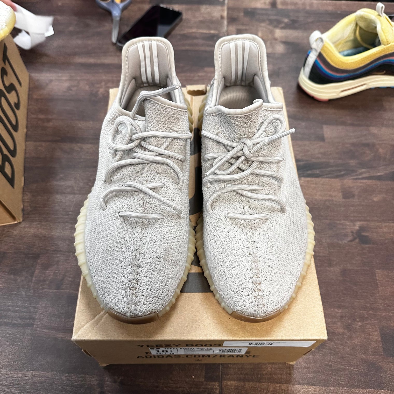 Sesame Yeezy 350 (USED)