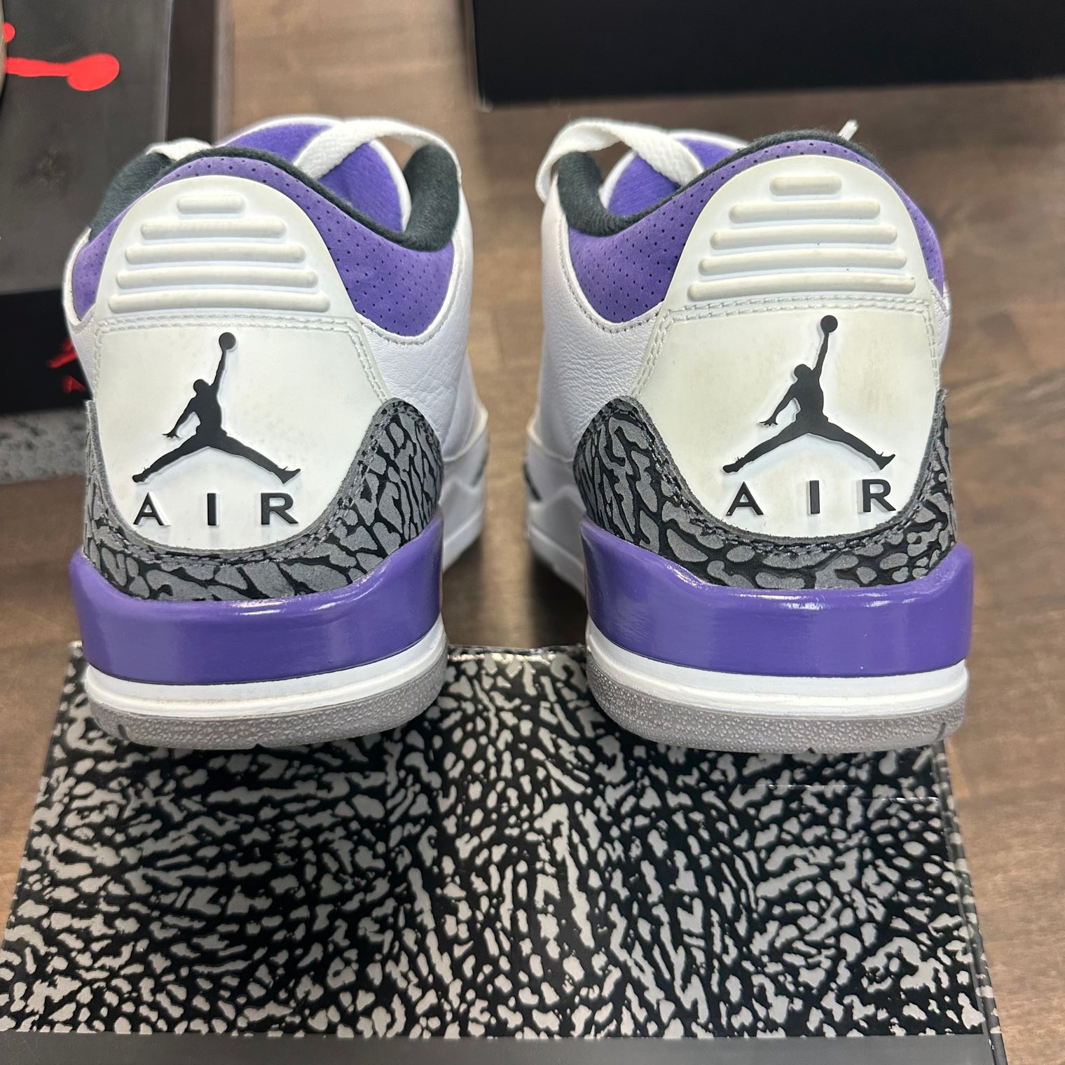 Dark Iris Jordan 3 (USED,No Insole)
