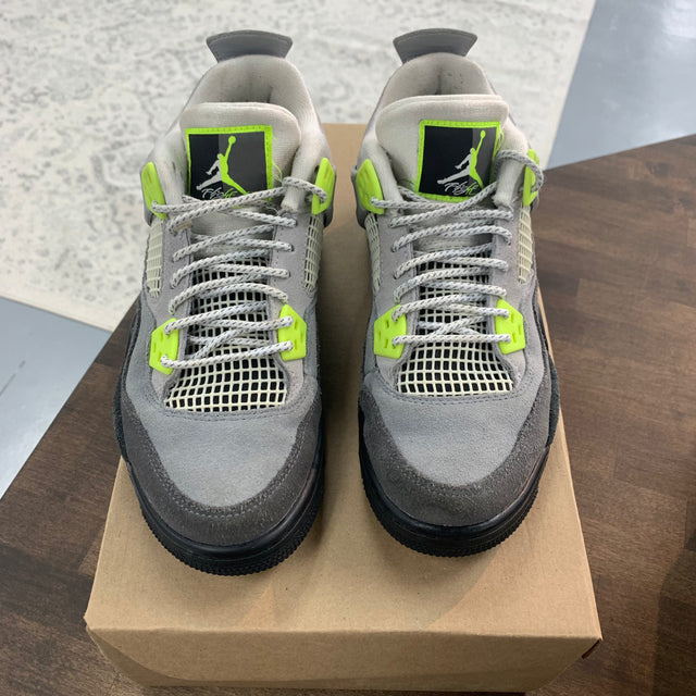 Neon Jordan 4 SE (USED,No Box)
