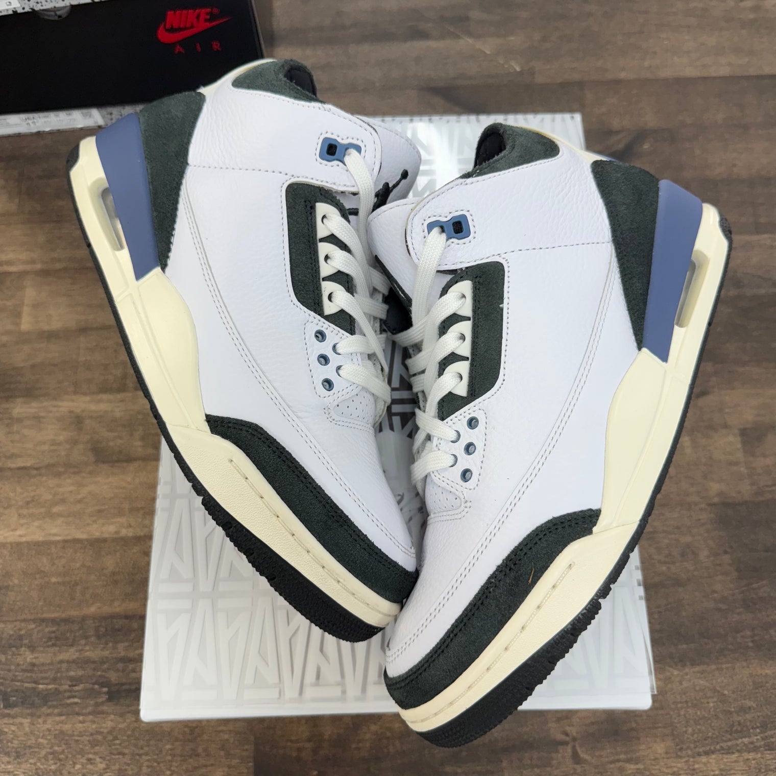 (W) Diffused Blue A Ma Maniere Jordan 3 (USED)