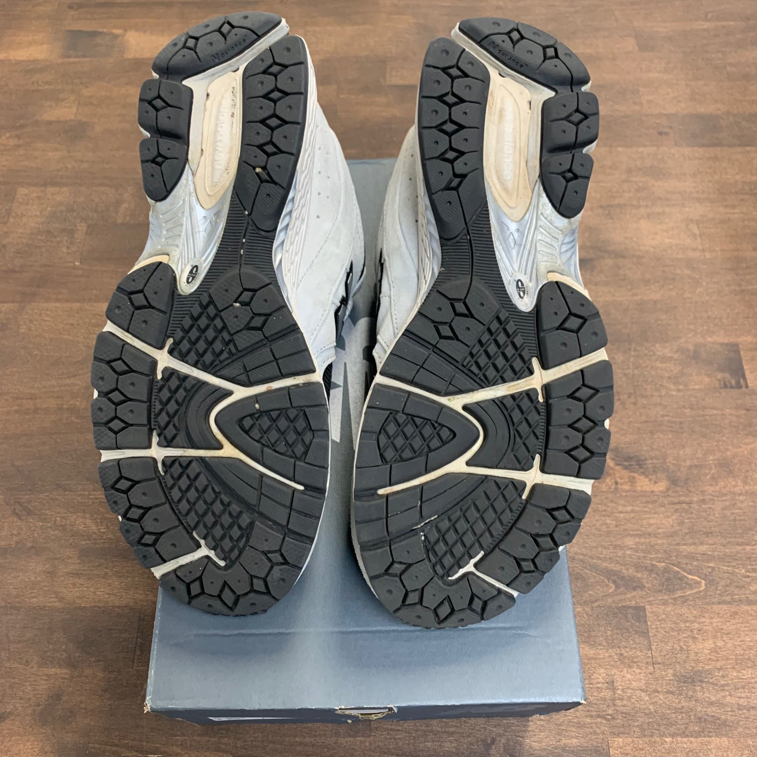 New Balance 2002R Grey Black (USED)