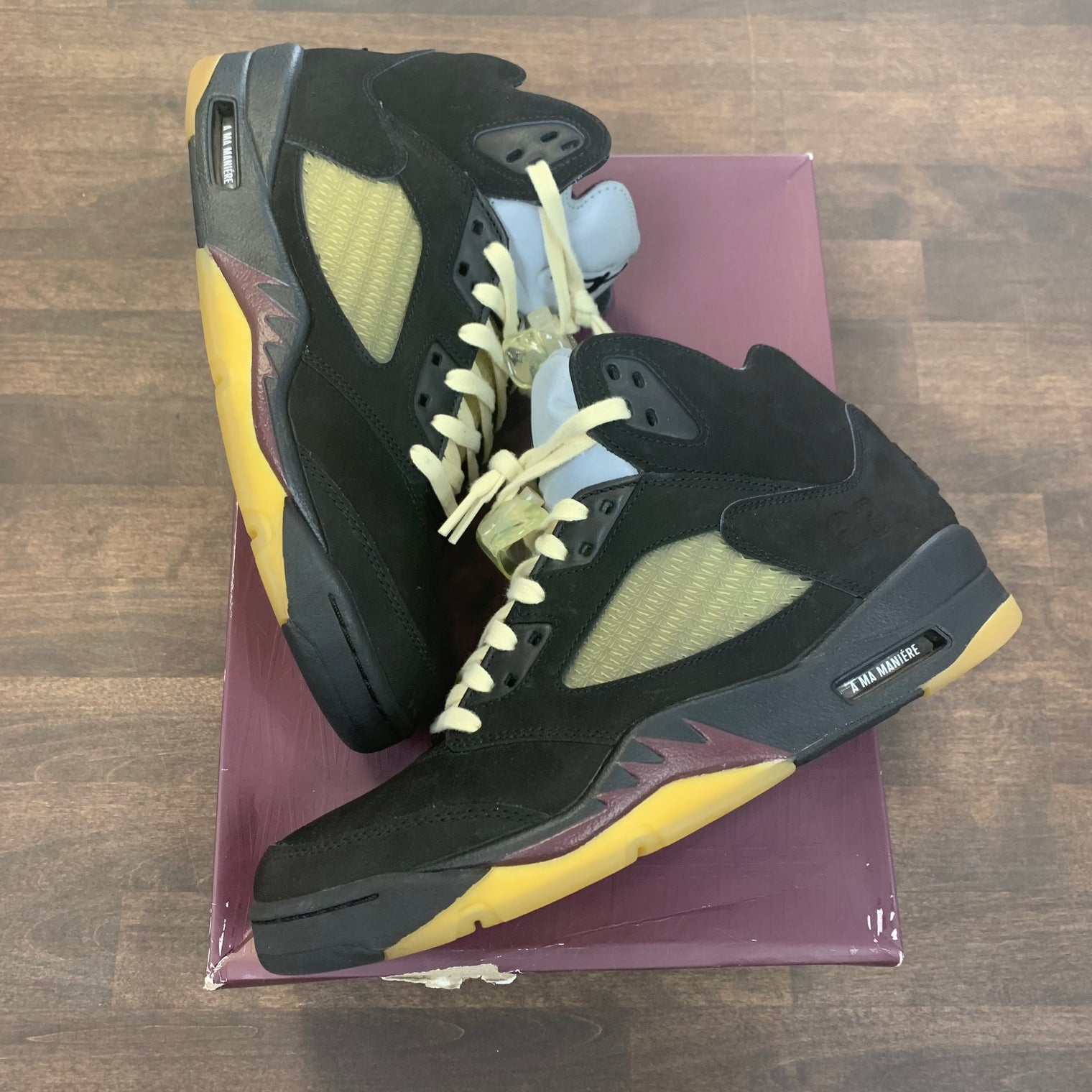 Dusk A Ma Maniere Jordan 5 (USED)
