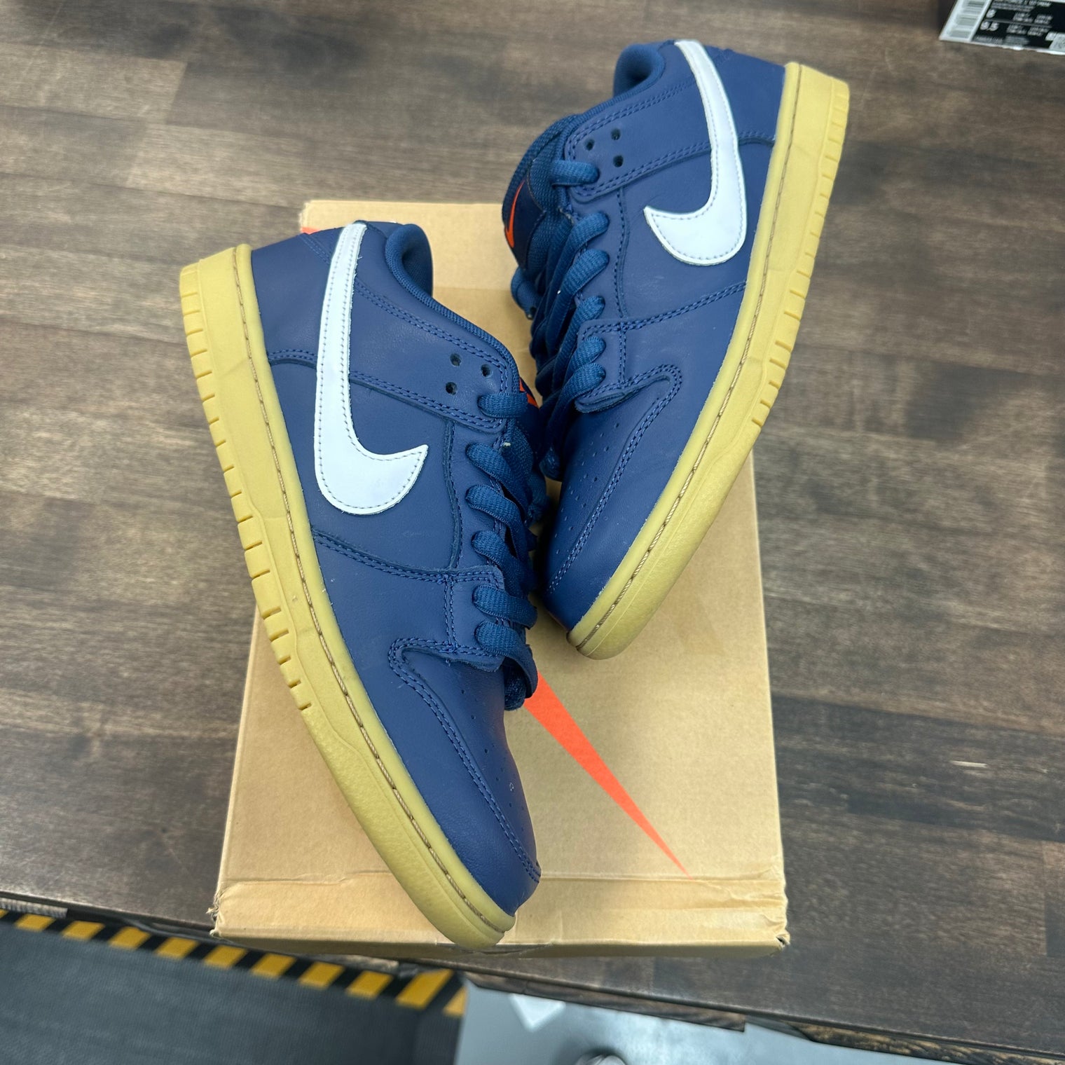 Navy Gum Sb Dunk Low (USED)