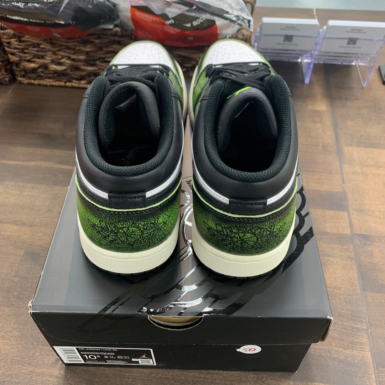 Wear Away Electric Green Jordan 1 Low (USED)