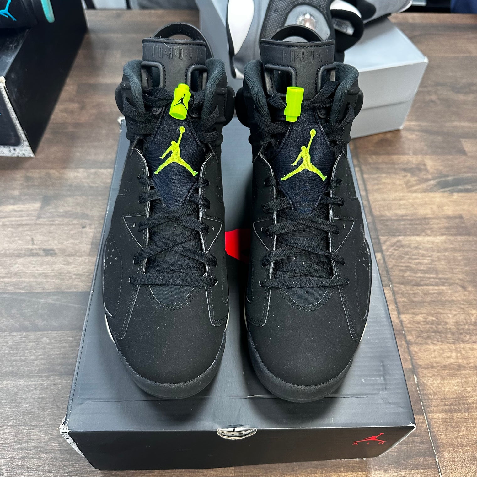 Electric Green Jordan 6 (USED)