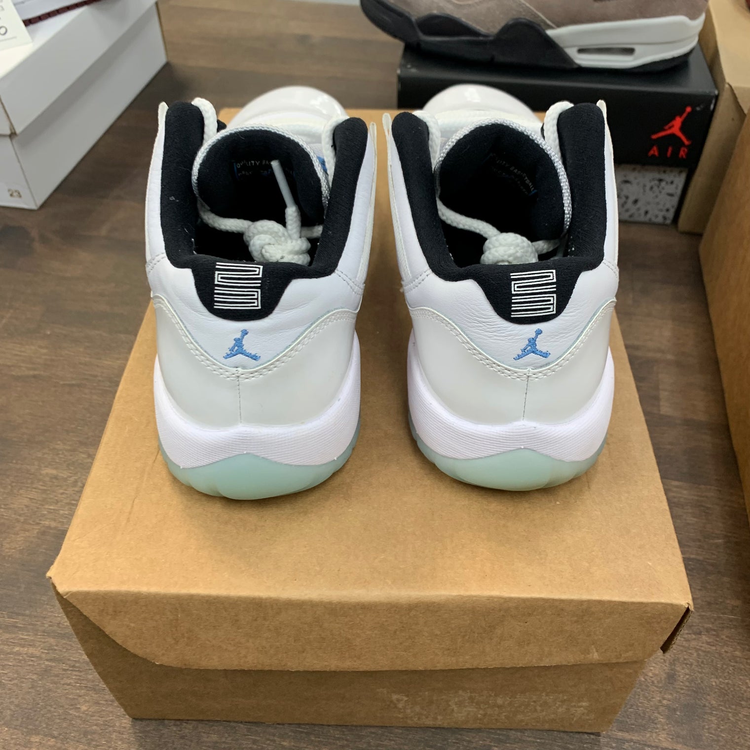 (GS) Legend Blue Jordan 11 Low (USED,No Box)