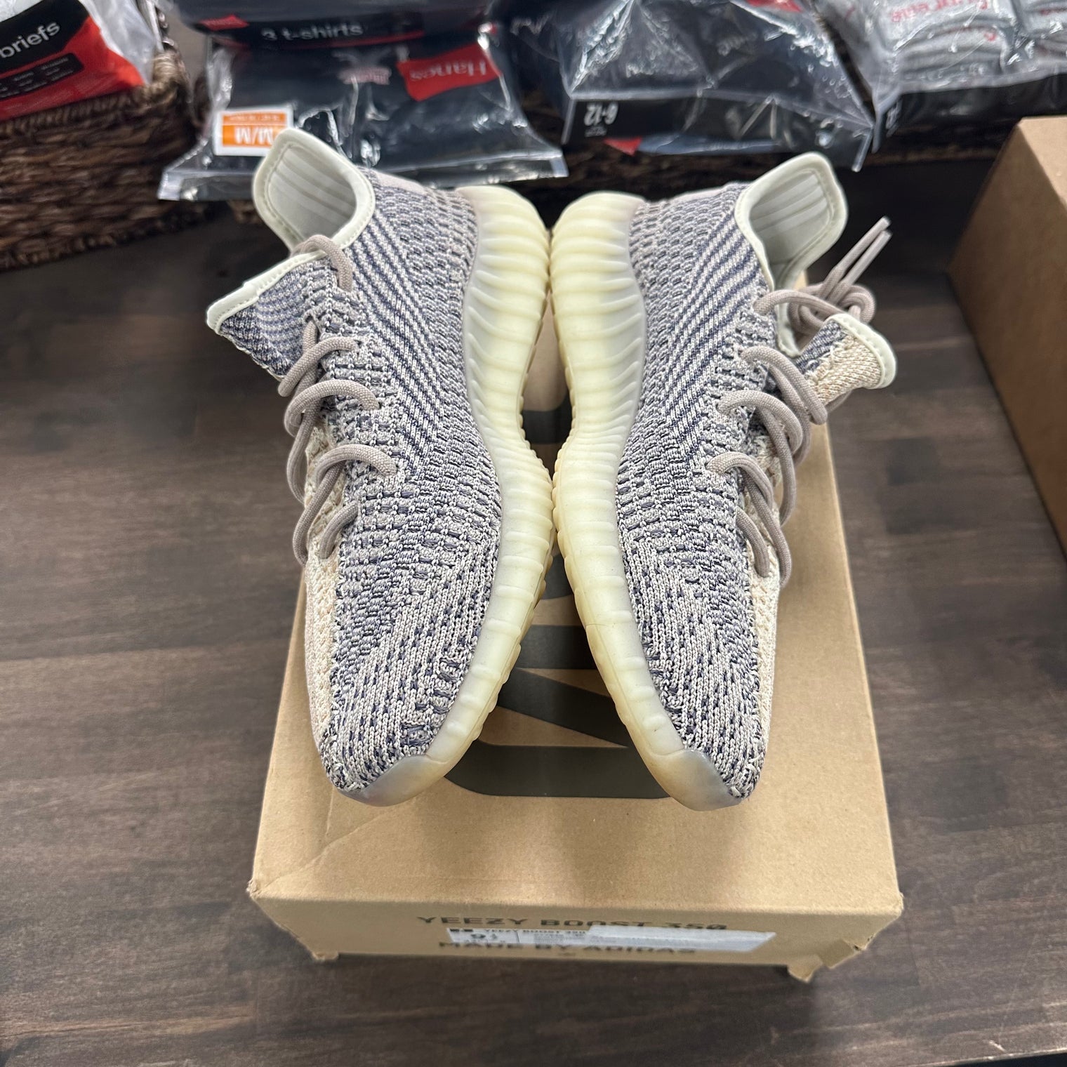 Ash Pearl Yeezy 350 (USED)
