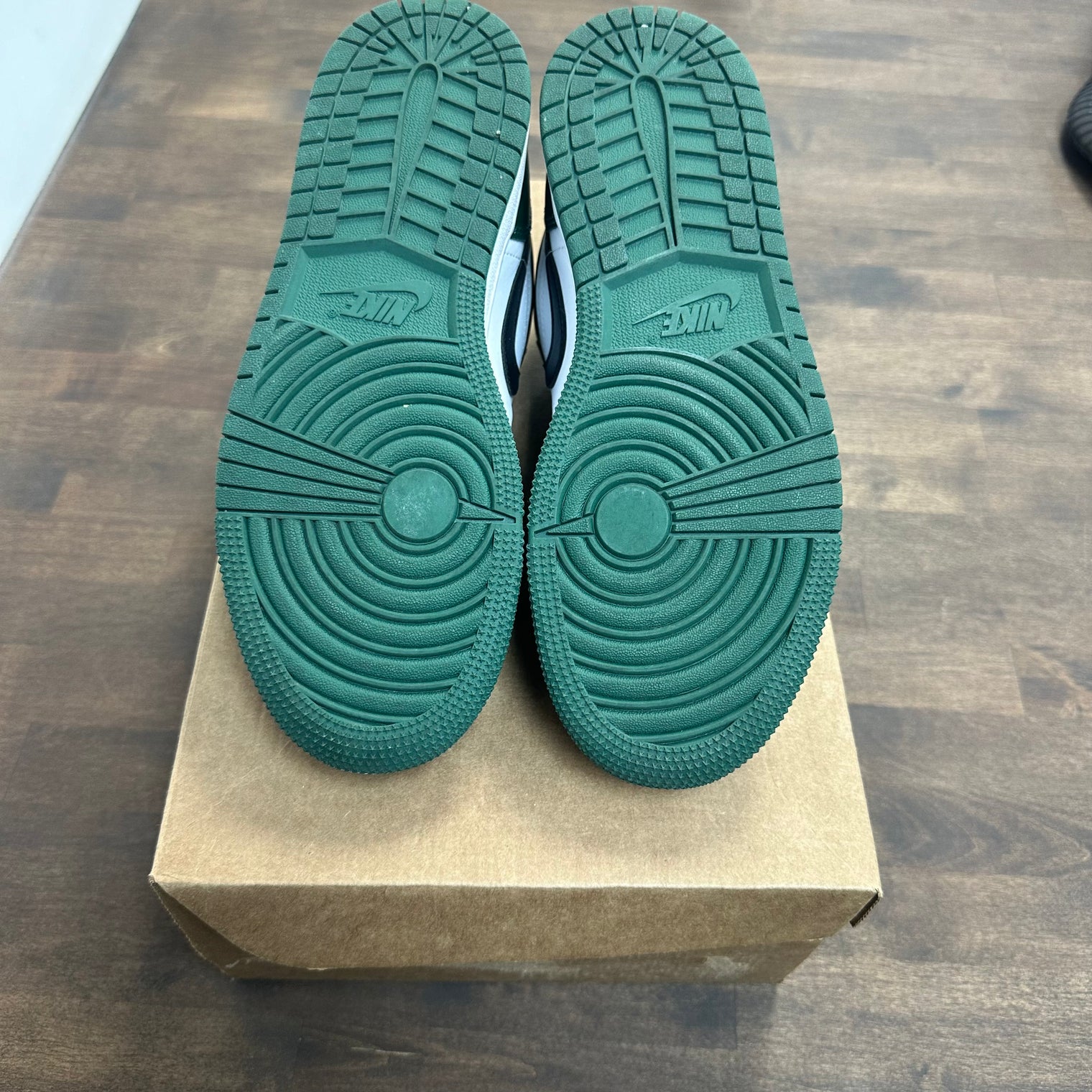 Nike Jordan 1 Low GS Green Toe (USED NO BOX)