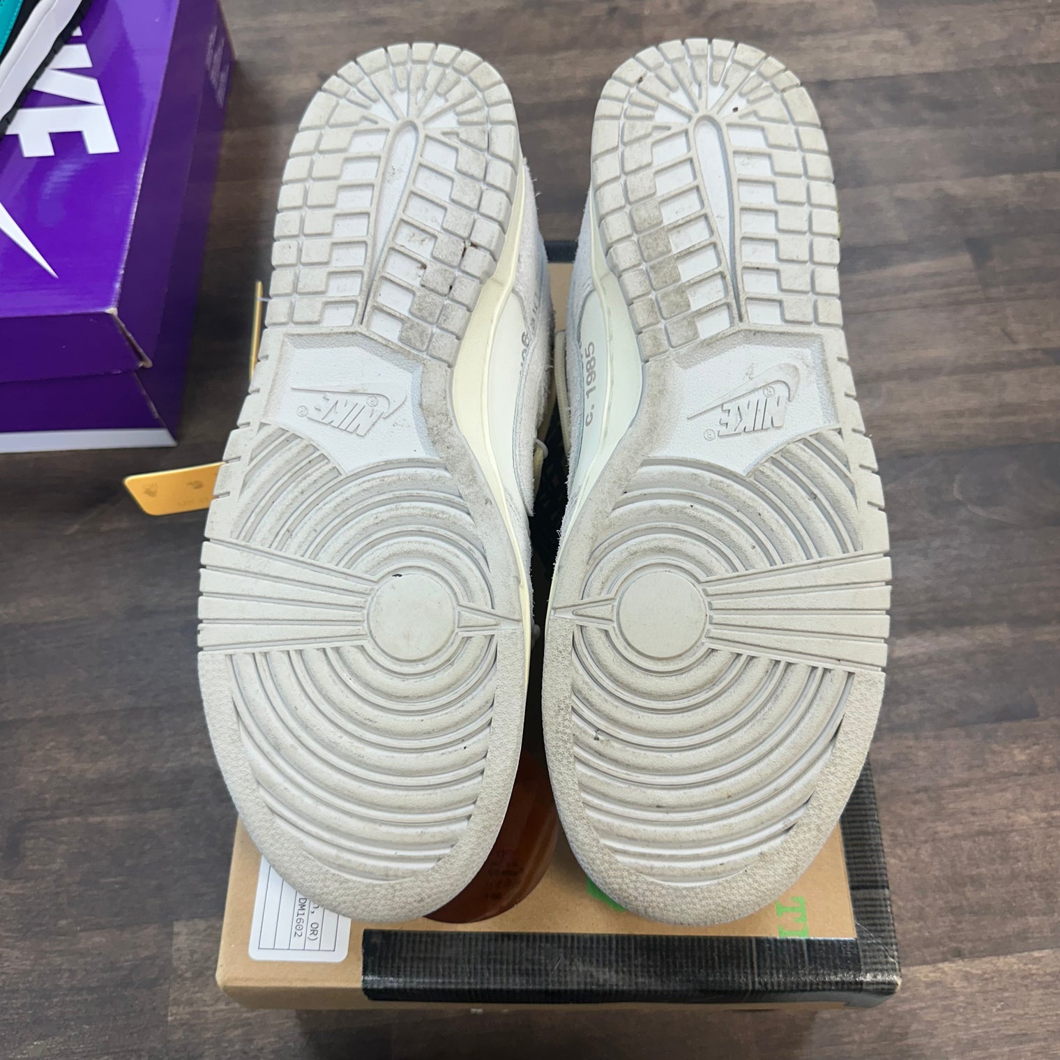 Lot 17 of 50 Off White Dunk Low (USED)