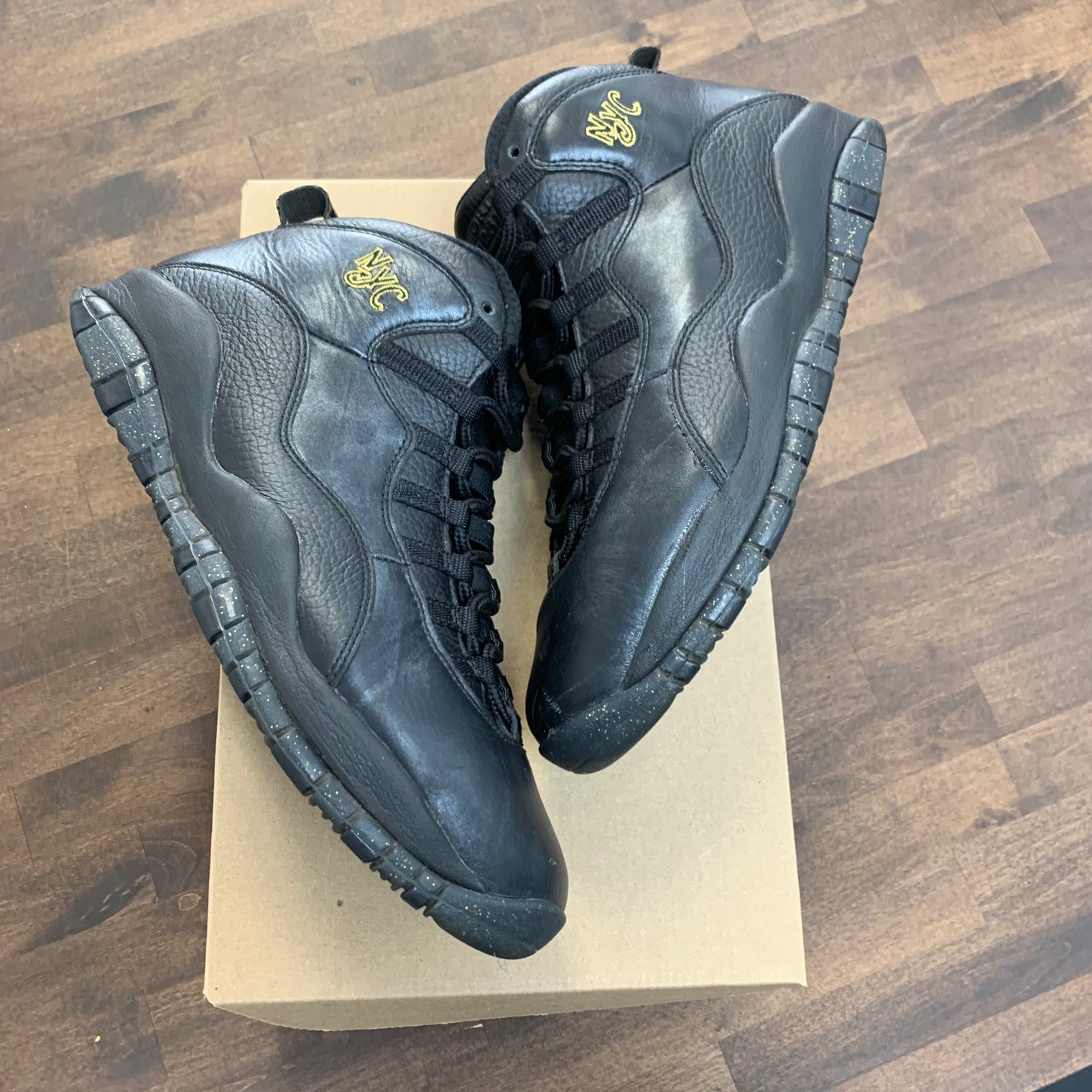 New York City Jordan 10 (2016) (USED, no box)