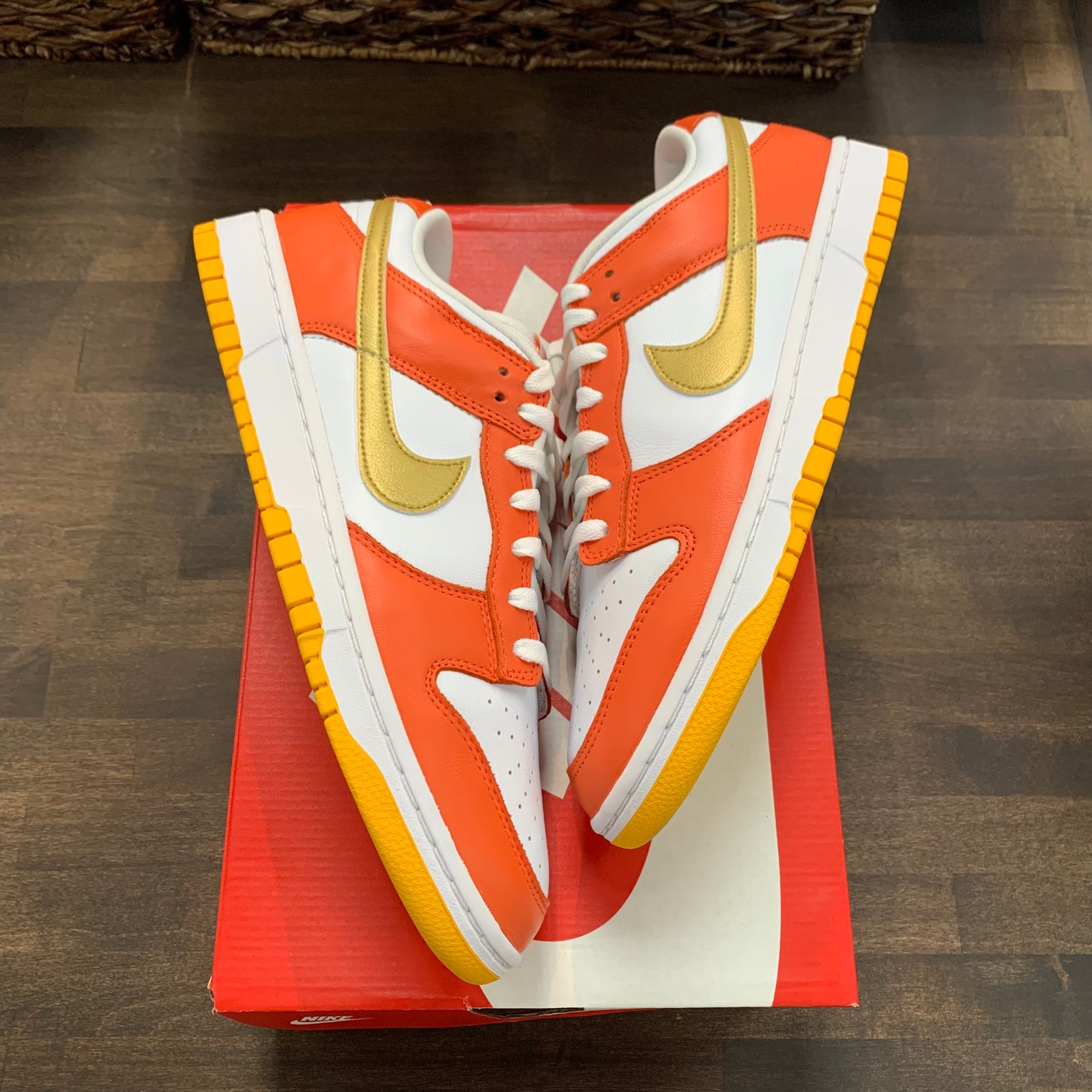 University Gold Dunk Low (W) (USED)