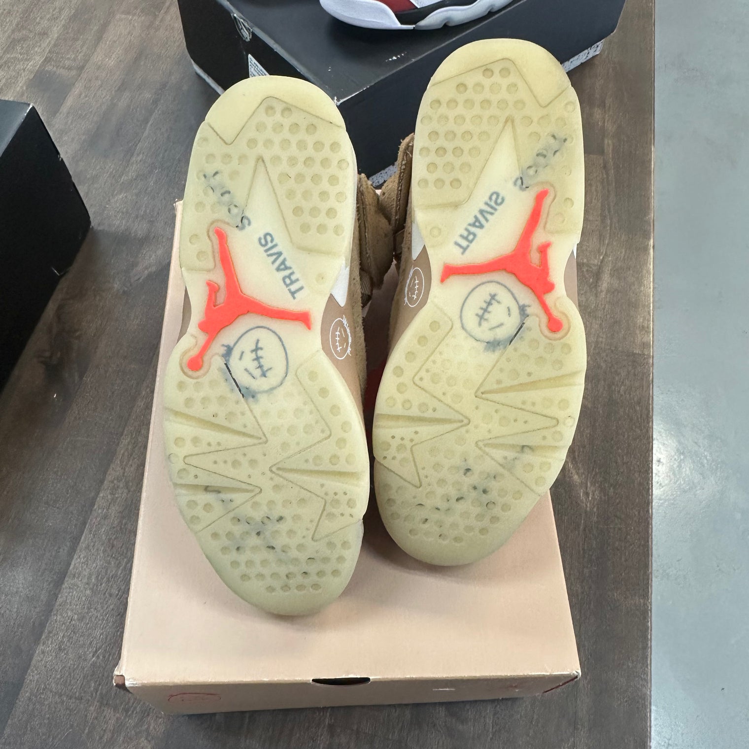 Travis Scott Khaki Jordan 6 (USED)