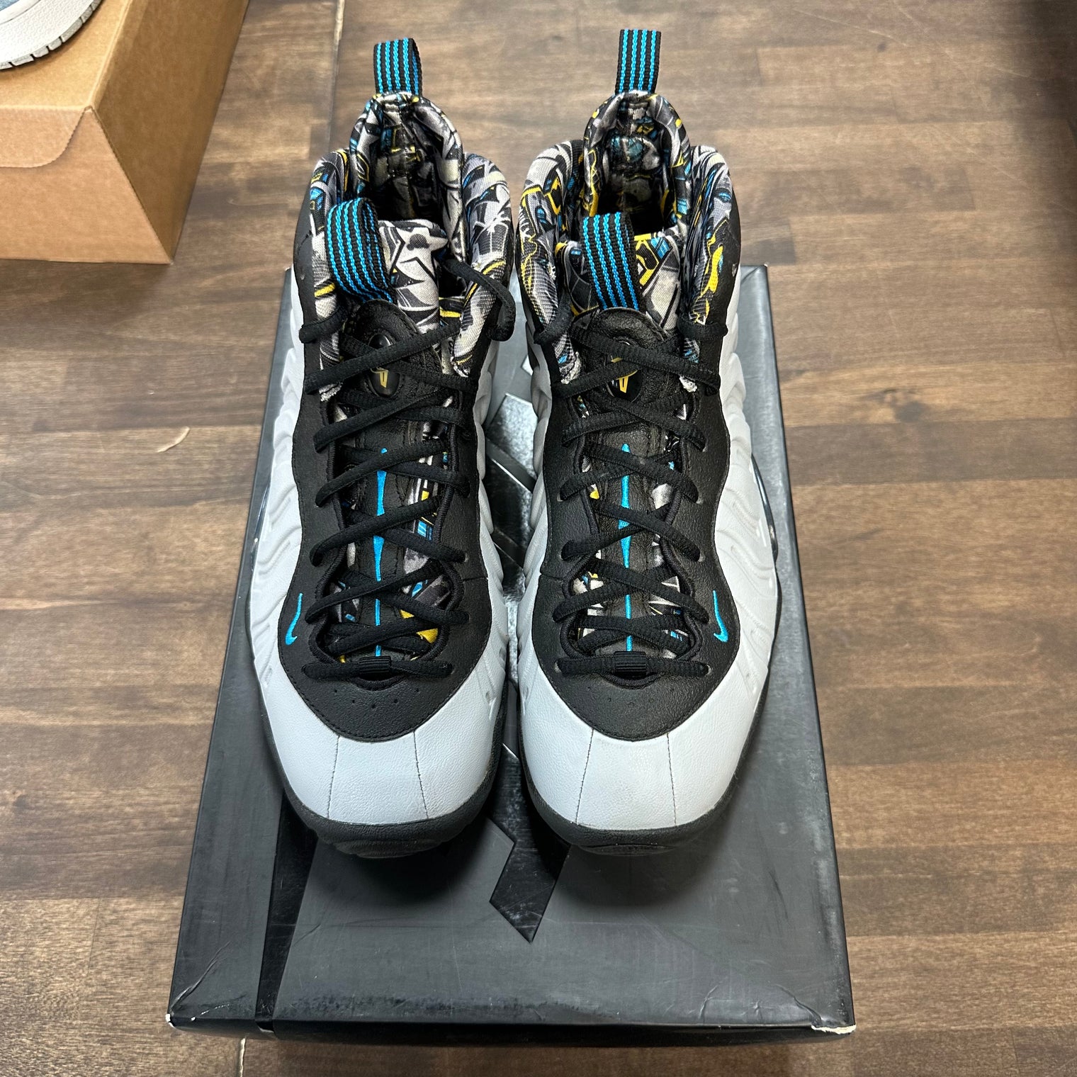 Graffiti Foamposite (USED)