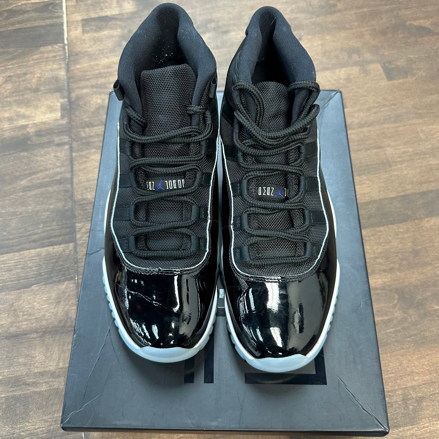 Space Jam Jordan 11 (USED)