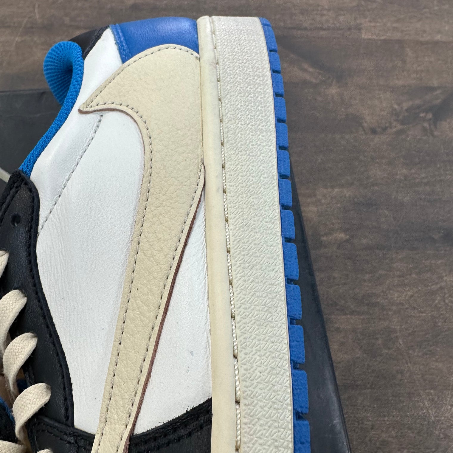 Travis Scott Jordan 1 Low Fragment (USED, No box)