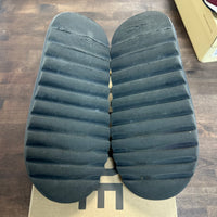 Onyx Yeezy Slide (USED)