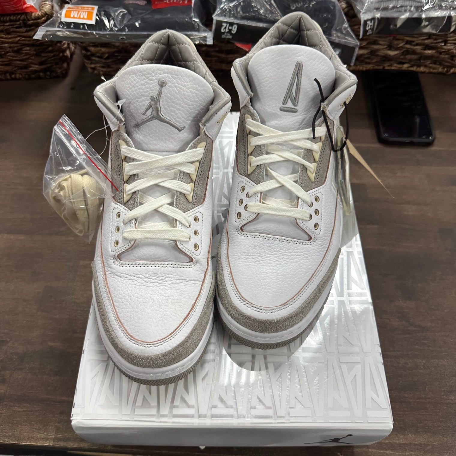 A Ma Manière Jordan 3 (W) (USED)