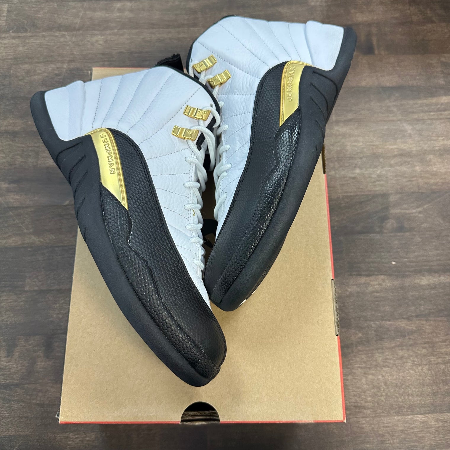 Royalty Jordan 12 (USED)