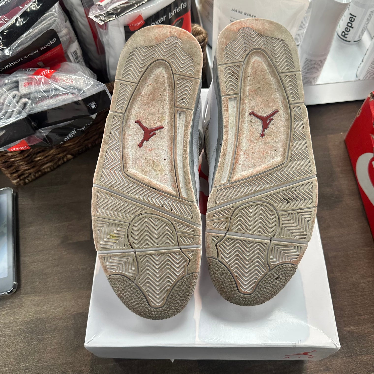 White Oreo Jordan 4 Retro (USED)