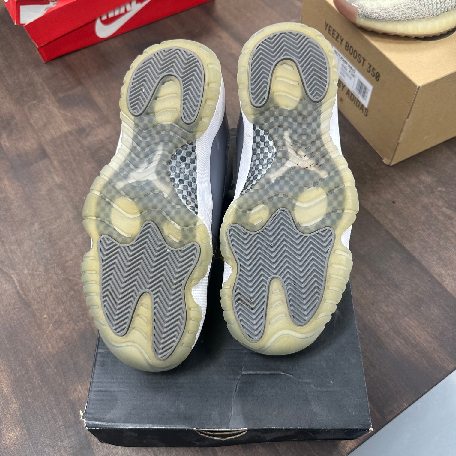 Cool Grey Jordan 11 Low (USED)