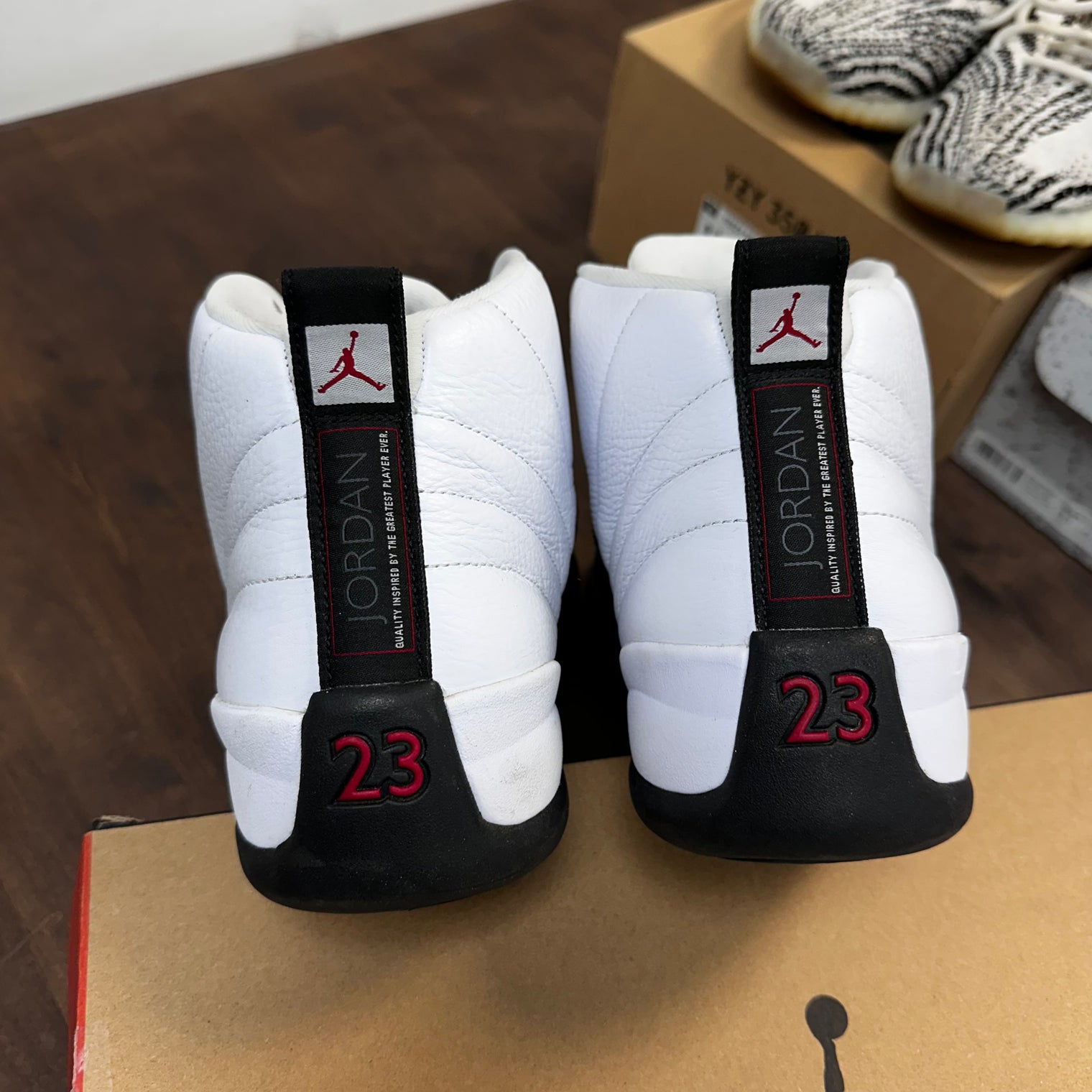 Taxi Flip Jordan 12 (USED)