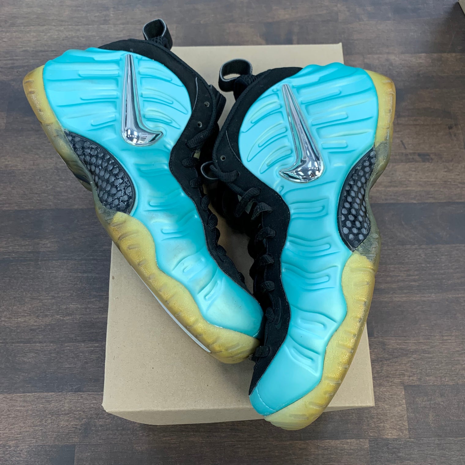Nike Foamposite Island Green (USED NO BOX)