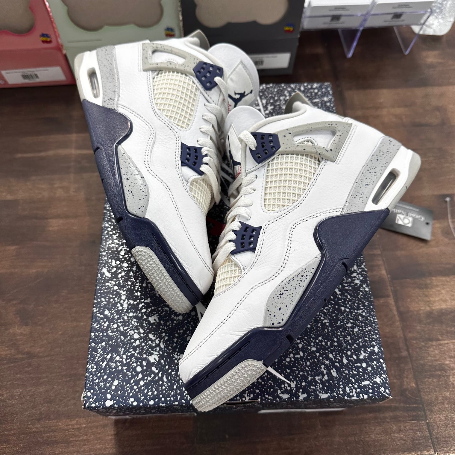 Midnight Navy Jordan 4 (USED)