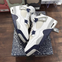 Midnight Navy Jordan 4 (USED)